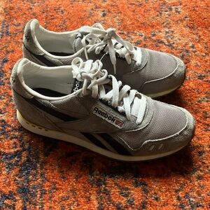Gray Reebok classics US Men’s 7 1/2